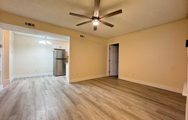 2/2 Georgetown Lakes Condo