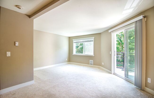 Redmond- One Bedroom Condo located at the Sammamish River Villas