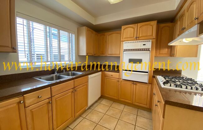 3 beds, 2.5 baths, 1,700 sqft, $4,895, Unit 10