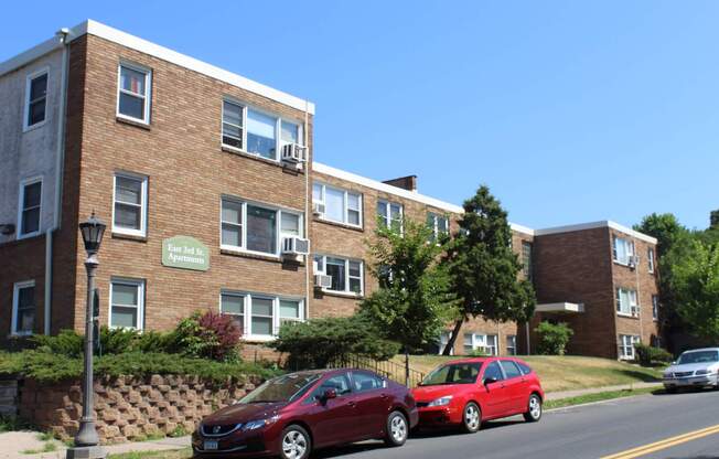 1 bed, 1 bath, 356 sqft, $915, Unit 8