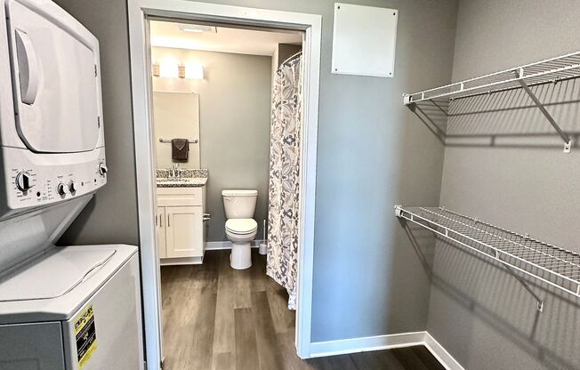 Avenue 6 - Luxury Apartments Downtown Huntsville South