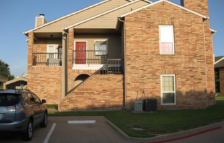 1700 Amelia Ct