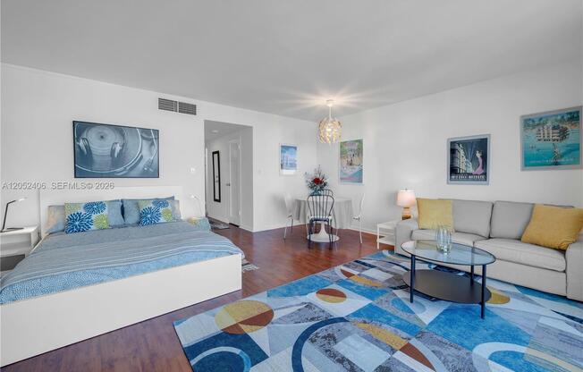 1200 West Ave