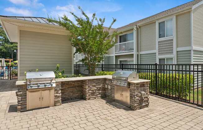 Linkhorn Bay Apartments