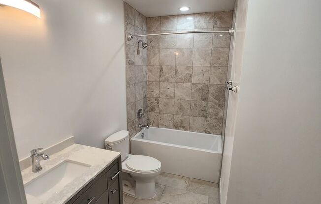 Newly Renovated One Bedroom Available Today in The Grove!!