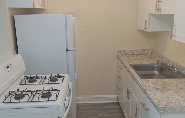 1 bed, 1 bath, $1,317, Unit 2511-53 D