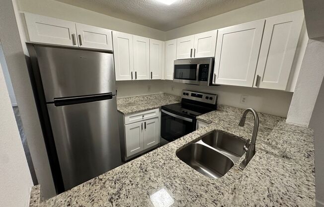 1 bed, 1 bath, 700 sqft, $1,400, Unit 4822-105