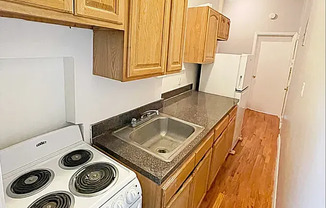 Studio, 1 bath, $2,200, Unit 4