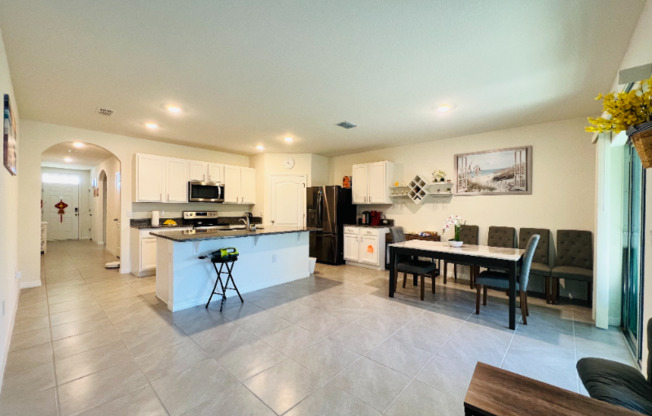 2892 SUNRIDGE LOOP