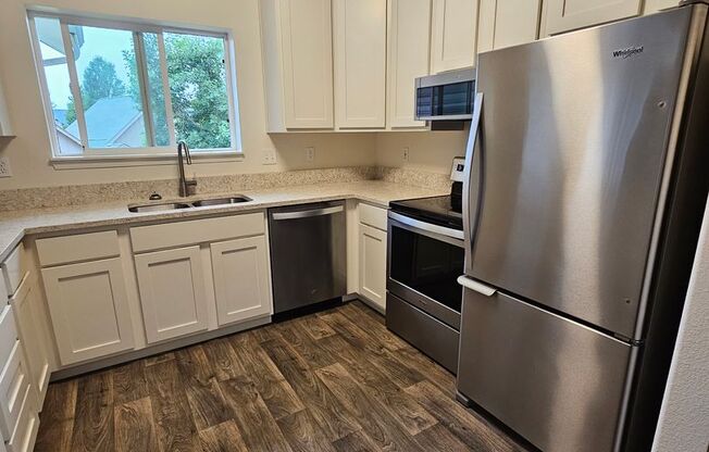 2 beds, 2 baths, 1,173 sqft, $1,850, Unit 844-43