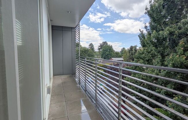 1 bed, 1 bath, 520 sqft, $1,375, Unit 412