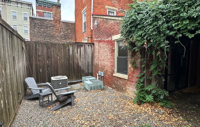 1431 Walnut St