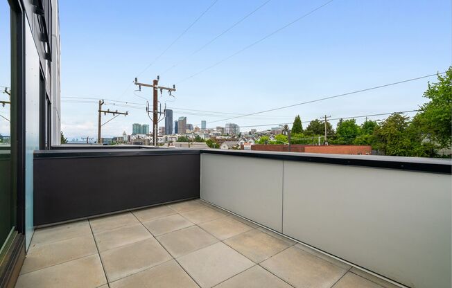 1 bed, 1 bath, 421 sqft, $1,795, Unit 409