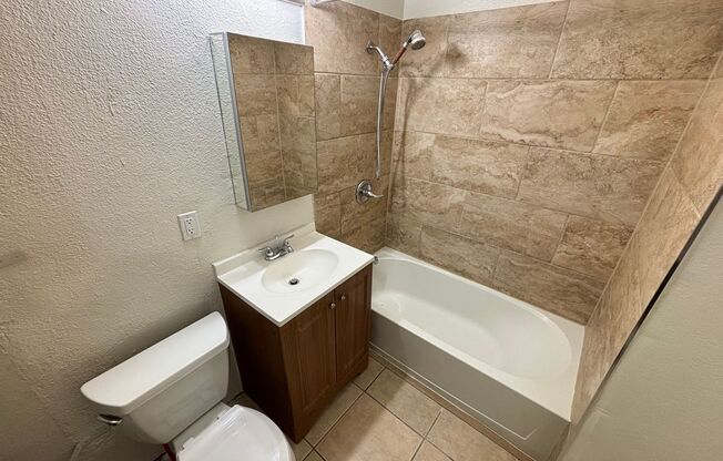 Charming 3BED/1BATH apartment located in North Las Vegas- 1/2 OFF FIRST MONTHS RENT