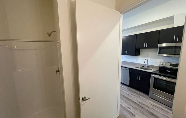 Studio, 1 bath, 340 sqft, $1,095, Unit 1306*