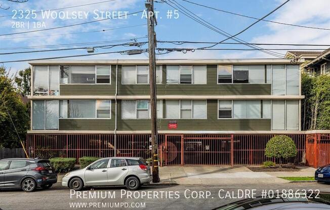 2325 Woolsey St