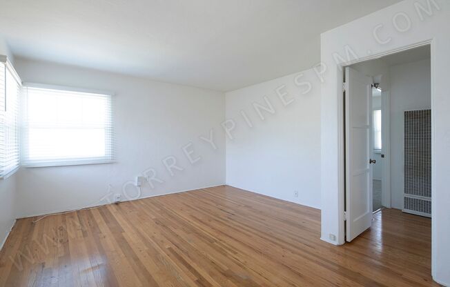 2 beds, 1 bath, $2,995, Unit 2073