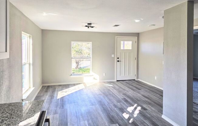 Beautifully Remodeled 3/1.5 Home in Historic Denver Heights with Modern Upgrades and a Park‑Like Backyard.