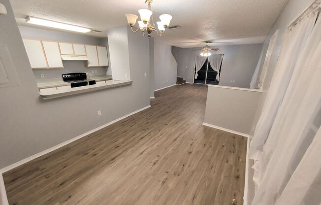 2 Bed 2.5 Bath In Brandon