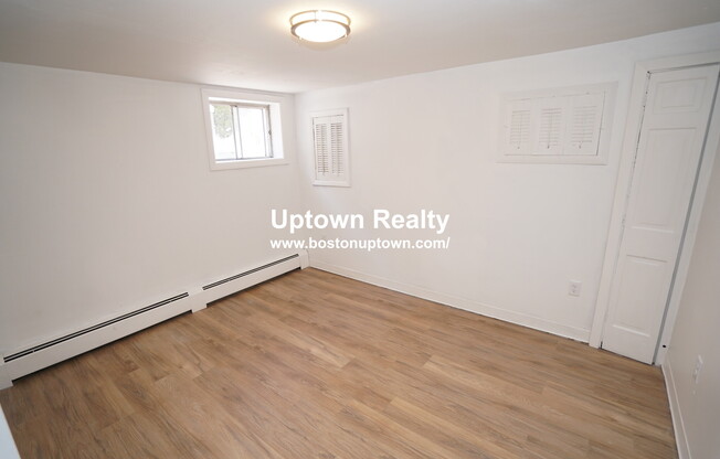 81 WAVERLY