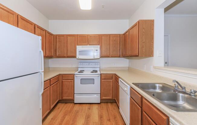 1 bed, 1 bath, 727 sqft, $989