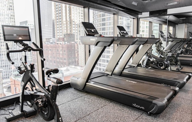 Fitness Center at 21 E Chestnut, Chicago, IL