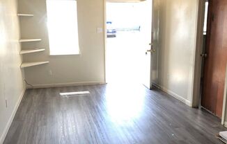 1 bed, 1 bath, 500 sqft, $600