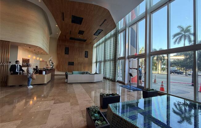 50 Biscayne Blvd