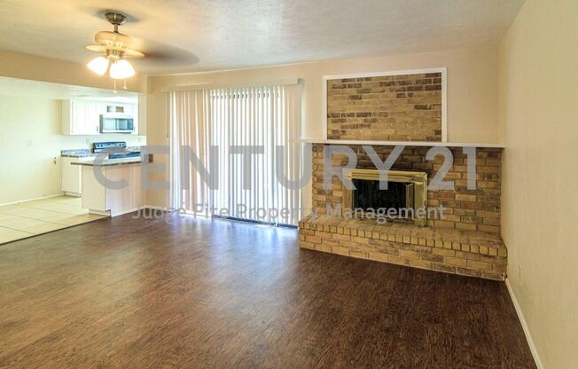 Spacious 4/2/2 home in Carrollton-Farmers Branch ISD For Rent!