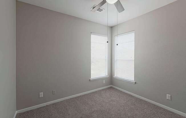 3 beds, 2 baths, 1,299 sqft, $1,656