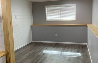 501 N Saville Court