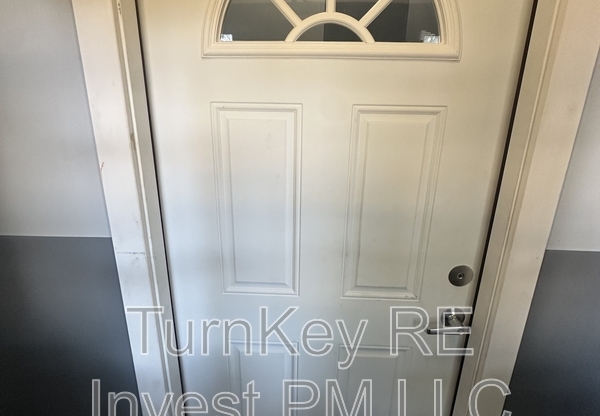 1015 E 150 PL