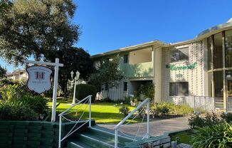 Carousel Apartments: Modern Living in the Heart of the Arcadia