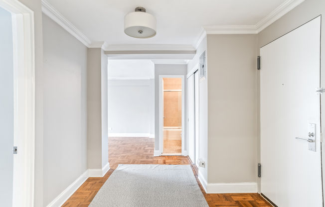 1 bed, 1 bath, $4,950, Unit W8G