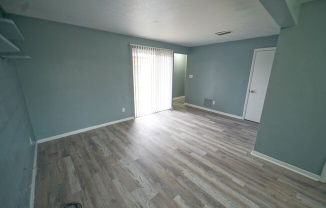 2 beds, 1 bath, 652 sqft, $900, Unit 1