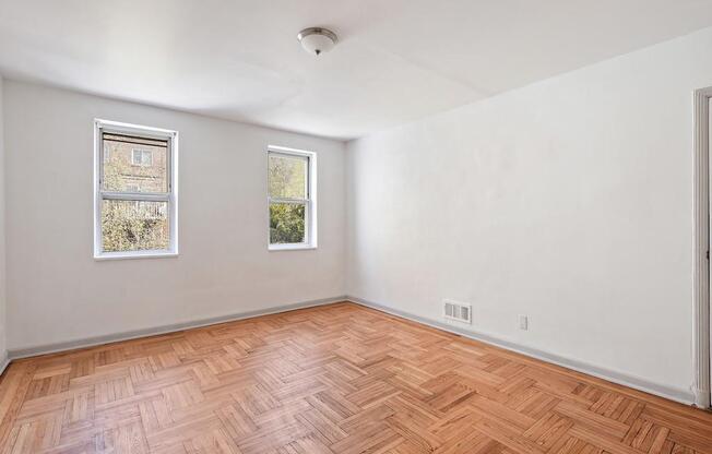 117 VAN CORTLANDT AVE W