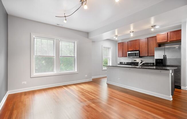 7357-67 N Ashland Ave