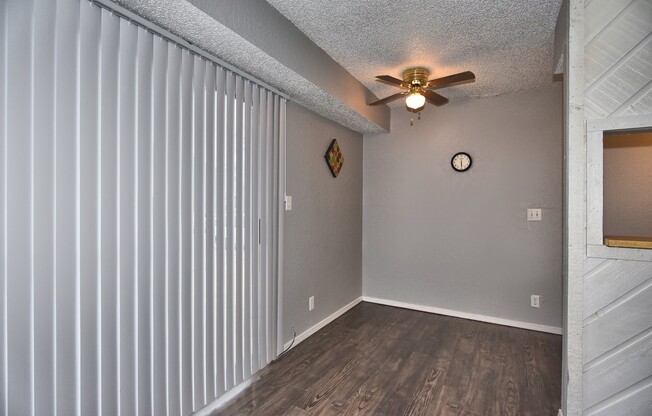 Studio, 1 bath, 500 sqft, $759, Unit 1305