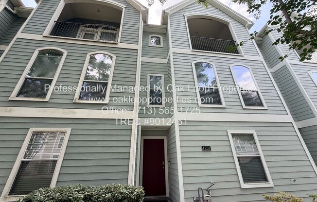 1253 W 17 ST