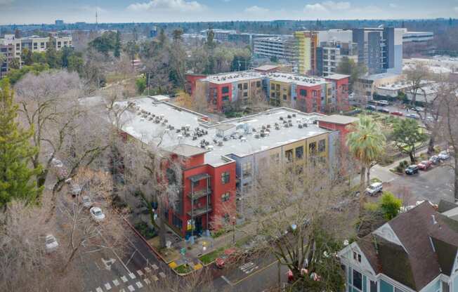 Exterior building aerial view  l Fremont Mews Apartments