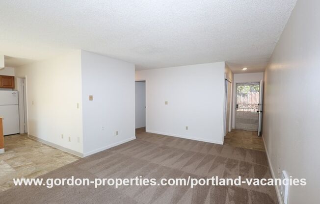 2 beds, 1 bath, $1,595