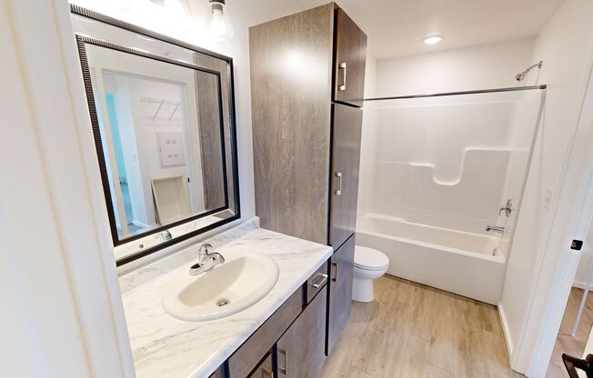 1 bed, 1 bath, 653 sqft, $1,209, Unit 1244-17