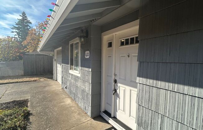 Spacious Ranch Style Home with Huge Fenced Backyard!