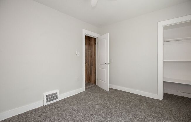3408 E 140 ST