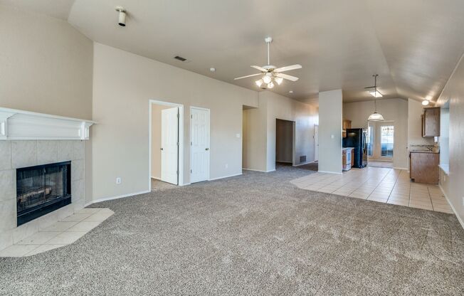 3 bed 2 bath open floor plan home in Desoto ISD!