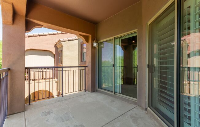 2 beds, 2 baths, $2,900, Unit # 1076