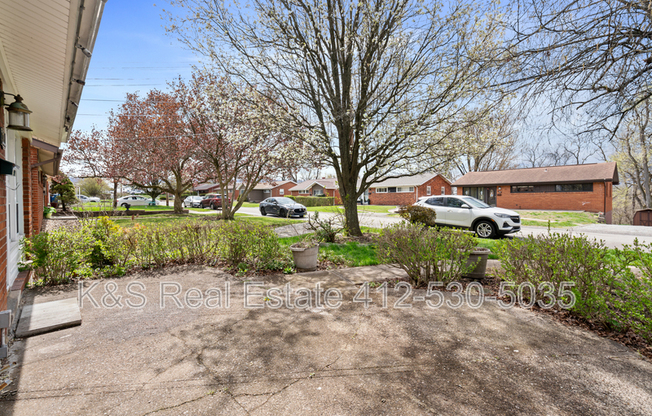 370 PRINCETON DR