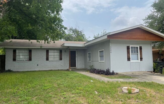 5666 Bienville Dr, San Antonio TX 78233