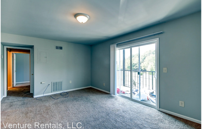 825 Farmhurst Dr