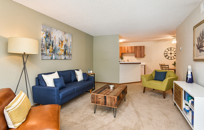 Westwind Apartments - Living Room